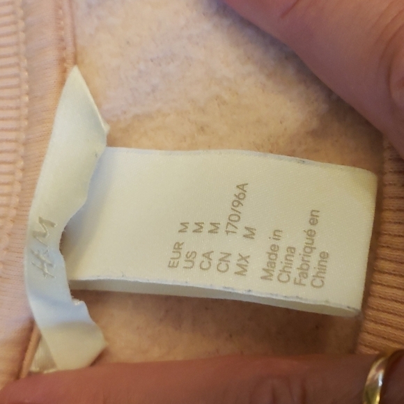 H&m Crew Neck Sweatshirt Embroidered Cut-out Design Peach M VGUC - Picture 5 of 11